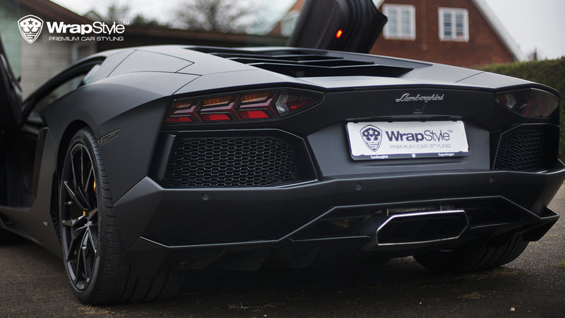 Lamborghini Avenatdor - Black Matt wrap - img 2 small