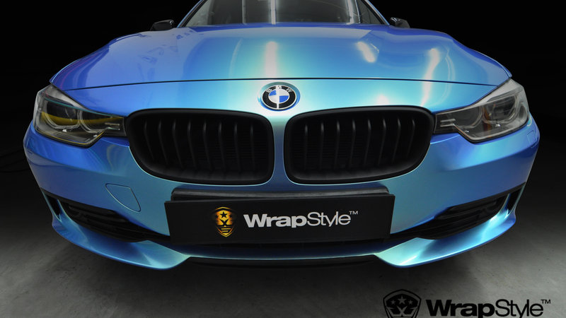 BMW 320i - Iridescent Gloss wrap - img 2 small