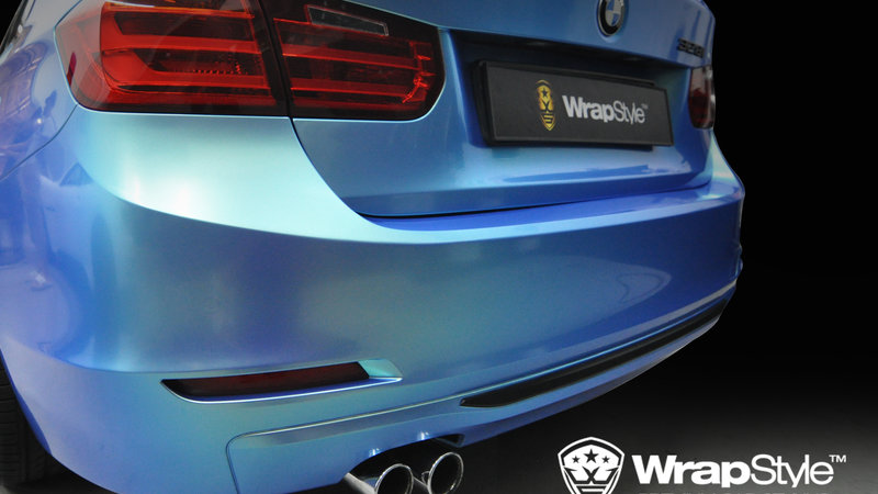 BMW 320i - Iridescent Gloss wrap - img 1 small