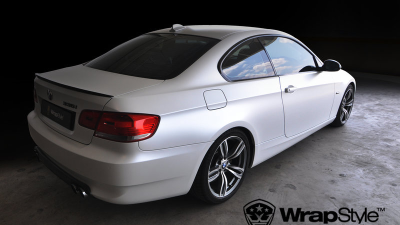 BMW 335i - White Matt Chrome wrap - img 1 small