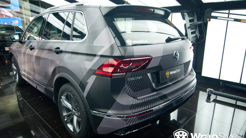 Volkswagen Tiguan - Abstract Camo design - img 2 small