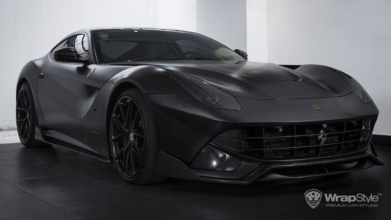 Ferrari F12 - Black Satin wrap - img 1 small