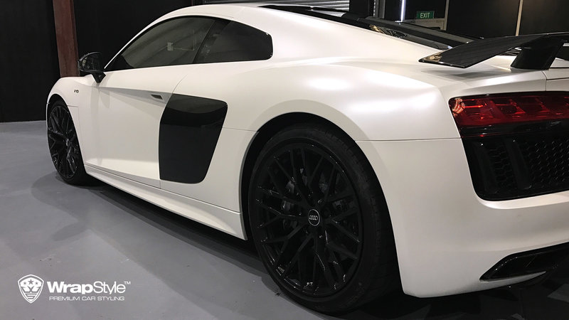 Audi R8 - White Satin wrap - img 3 small