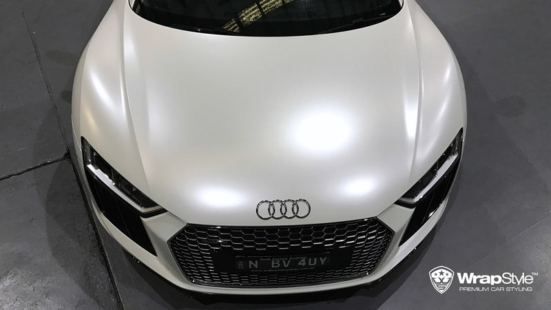 Audi R8 - White Satin wrap - img 1 small