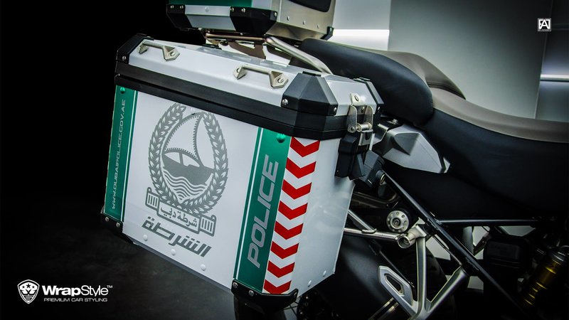 BMW GS Adventure - Dubai Police design - img 1 small