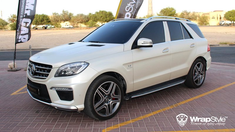 Mercedes ML 63 - Pearl White wrap - img 1 small