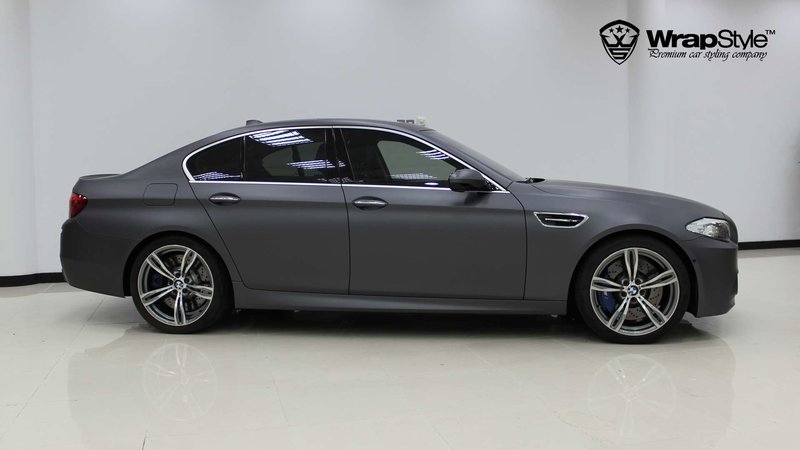 BMW M5 - Grey Matt wrap - img 1 small