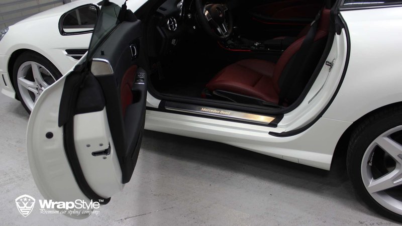 Mercedes-Benz SLK - White Satin wrap - img 1 small